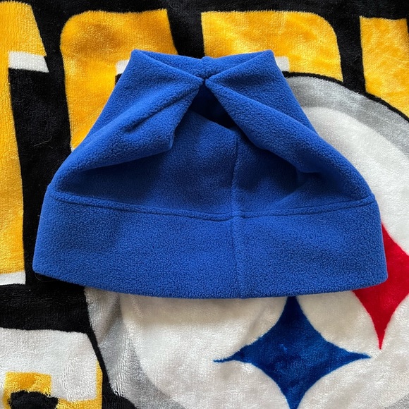 Fleece scarf and beanie hat - Picture 9 of 10